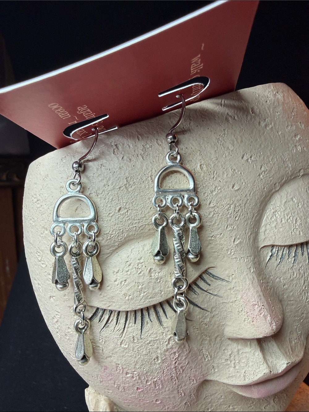 Dangle earrings silver tone